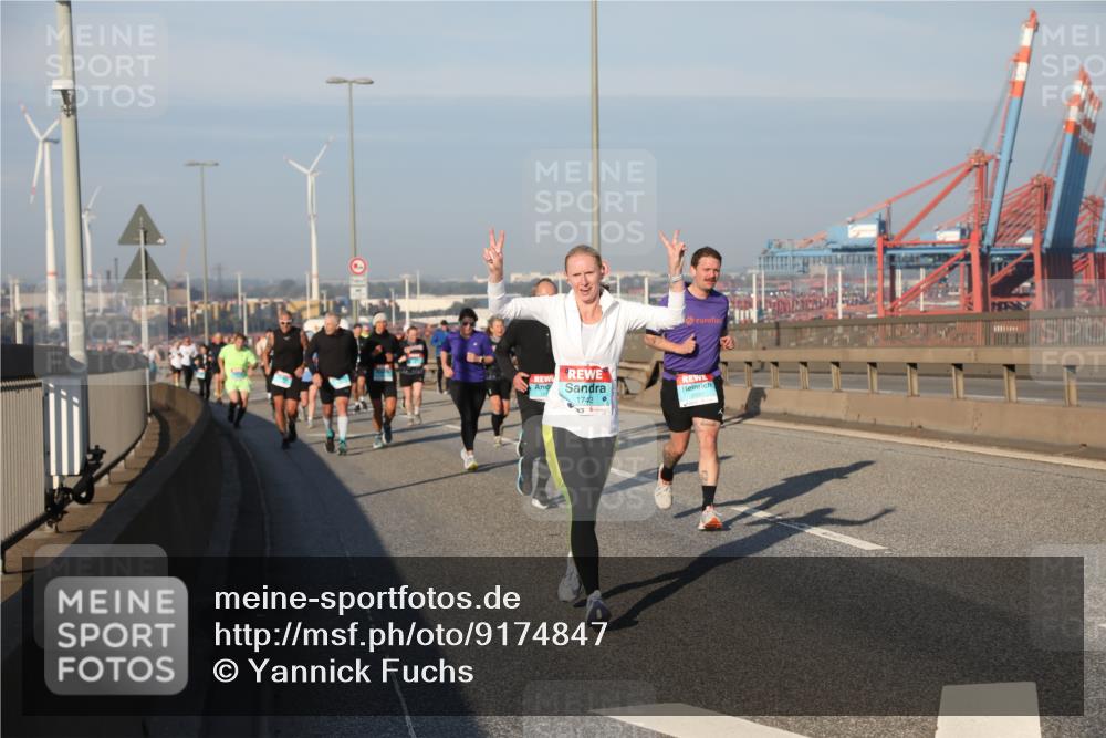 03.10.2025 - Köhlbrandbrückenlauf Yannick Fuchs http://msf.ph/oto/9174847 03.10.2025 08:44:21 Position 2 1742 meine-sportfotos.de