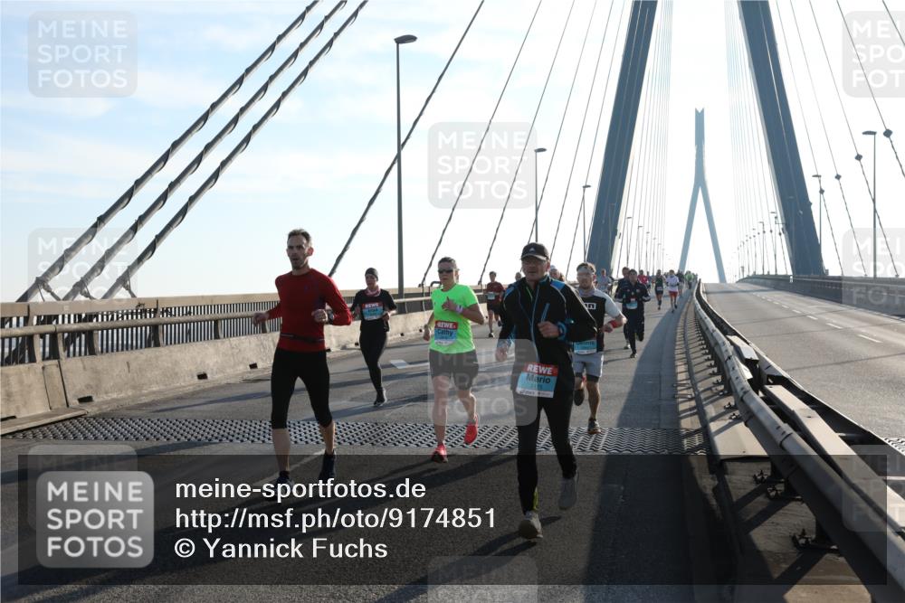 03.10.2025 - Köhlbrandbrückenlauf Yannick Fuchs http://msf.ph/oto/9174851 03.10.2025 08:23:19 Position 1 1175 meine-sportfotos.de