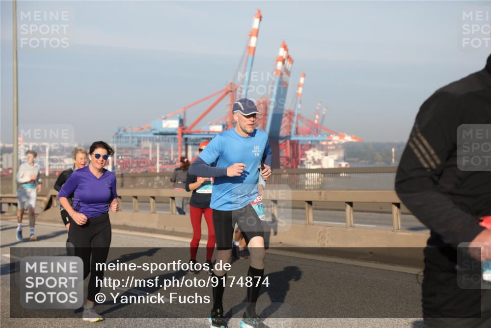 03.10.2025 - Köhlbrandbrückenlauf Yannick Fuchs http://msf.ph/oto/9174874 03.10.2025 08:44:25 Position 2 2015, 20 meine-sportfotos.de