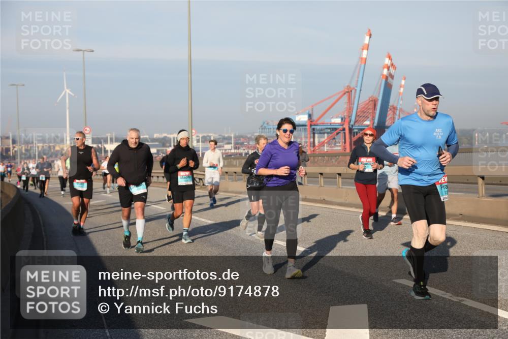 03.10.2025 - Köhlbrandbrückenlauf Yannick Fuchs http://msf.ph/oto/9174878 03.10.2025 08:44:25 Position 2 2015, 2, 0 meine-sportfotos.de