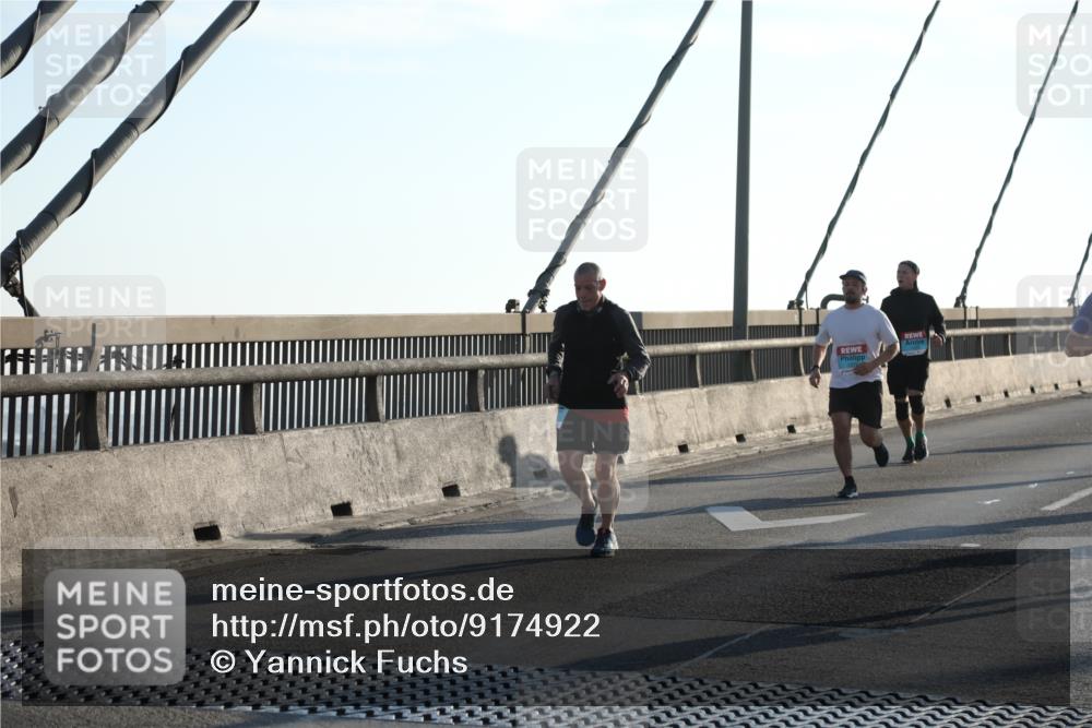 03.10.2025 - Köhlbrandbrückenlauf Yannick Fuchs http://msf.ph/oto/9174922 03.10.2025 08:23:33 Position 1  meine-sportfotos.de