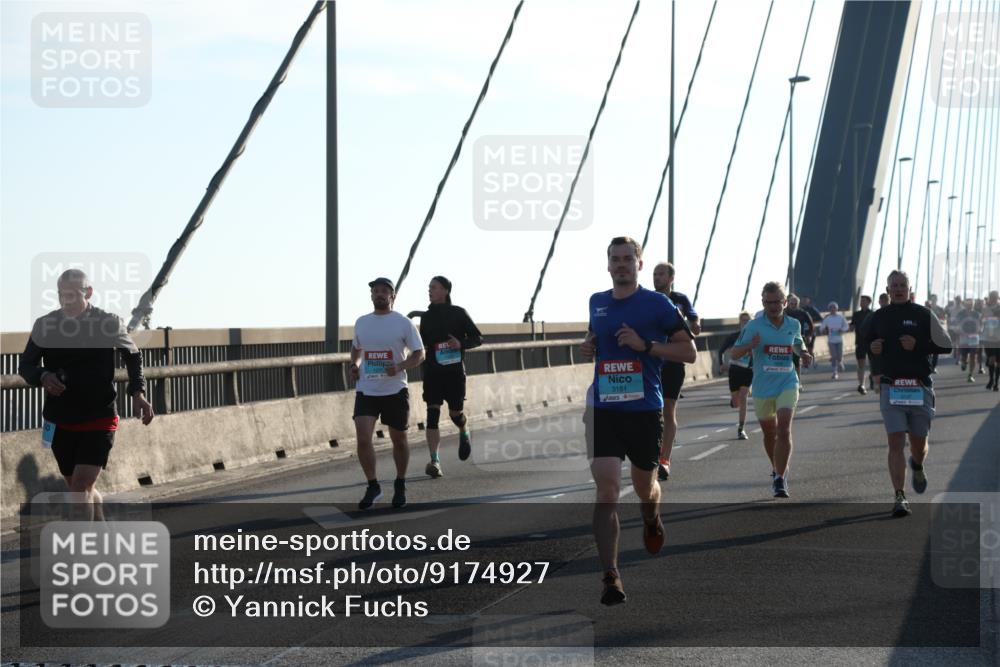 03.10.2025 - Köhlbrandbrückenlauf Yannick Fuchs http://msf.ph/oto/9174927 03.10.2025 08:23:34 Position 1 1271, 3181 meine-sportfotos.de