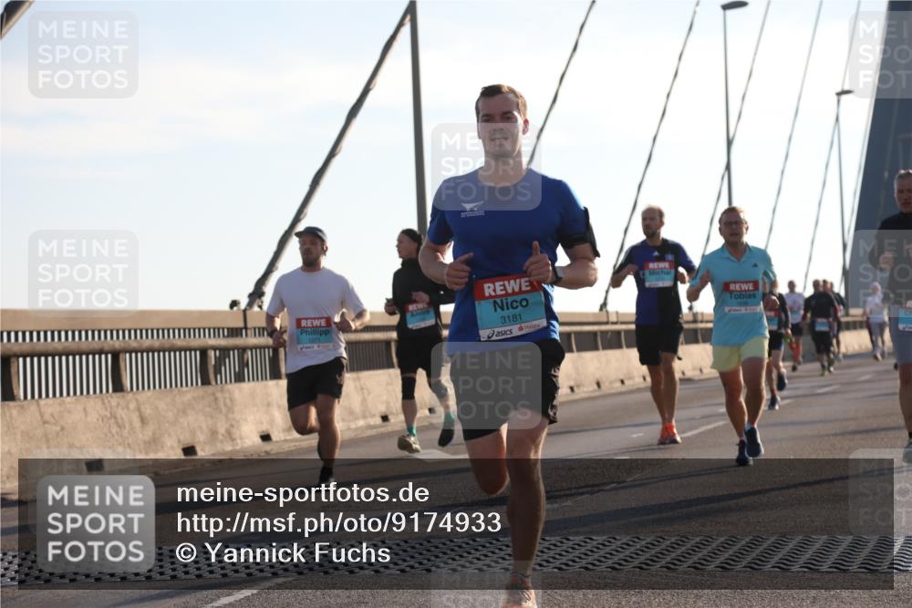 03.10.2025 - Köhlbrandbrückenlauf Yannick Fuchs http://msf.ph/oto/9174933 03.10.2025 08:23:35 Position 1 3181 meine-sportfotos.de