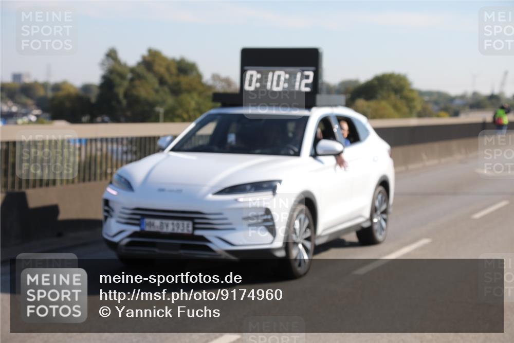 03.10.2025 - Köhlbrandbrückenlauf Yannick Fuchs http://msf.ph/oto/9174960 03.10.2025 11:10:05 Position 3 193, 0, 10, 12 meine-sportfotos.de