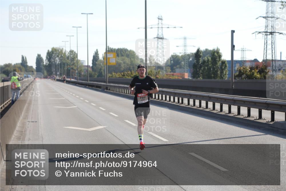 03.10.2025 - Köhlbrandbrückenlauf Yannick Fuchs http://msf.ph/oto/9174964 03.10.2025 11:10:20 Position 3 6099 meine-sportfotos.de