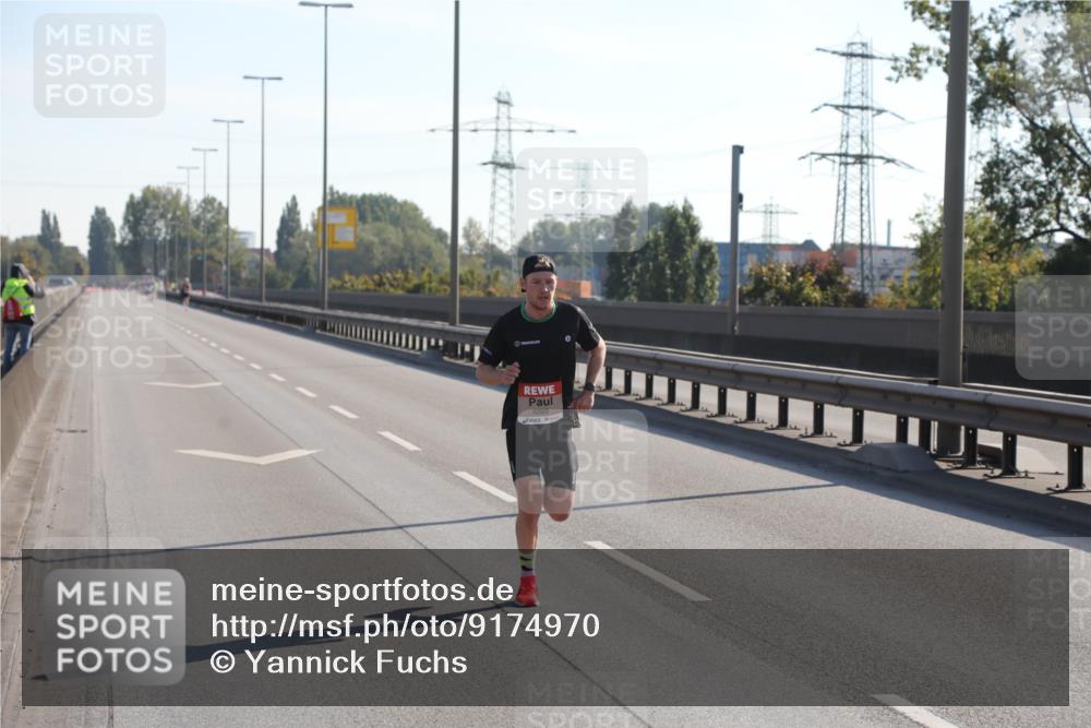 03.10.2025 - Köhlbrandbrückenlauf Yannick Fuchs http://msf.ph/oto/9174970 03.10.2025 11:10:21 Position 3 6099 meine-sportfotos.de