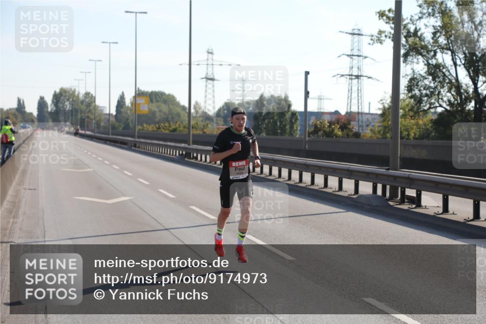 03.10.2025 - Köhlbrandbrückenlauf Yannick Fuchs http://msf.ph/oto/9174973 03.10.2025 11:10:21 Position 3 6099 meine-sportfotos.de