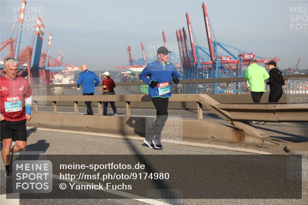 03.10.2025 - Köhlbrandbrückenlauf Yannick Fuchs http://msf.ph/oto/9174980 03.10.2025 08:44:36 Position 2 2134 meine-sportfotos.de