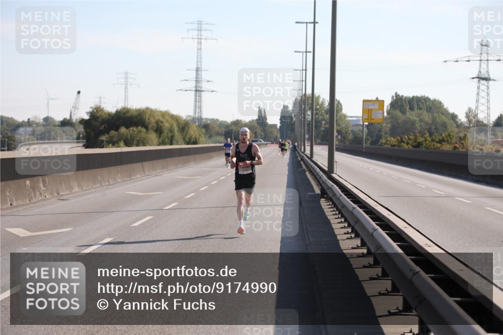 03.10.2025 - Köhlbrandbrückenlauf Yannick Fuchs http://msf.ph/oto/9174990 03.10.2025 11:10:44 Position 3  meine-sportfotos.de