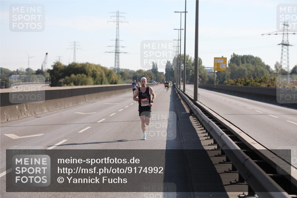03.10.2025 - Köhlbrandbrückenlauf Yannick Fuchs http://msf.ph/oto/9174992 03.10.2025 11:10:45 Position 3  meine-sportfotos.de