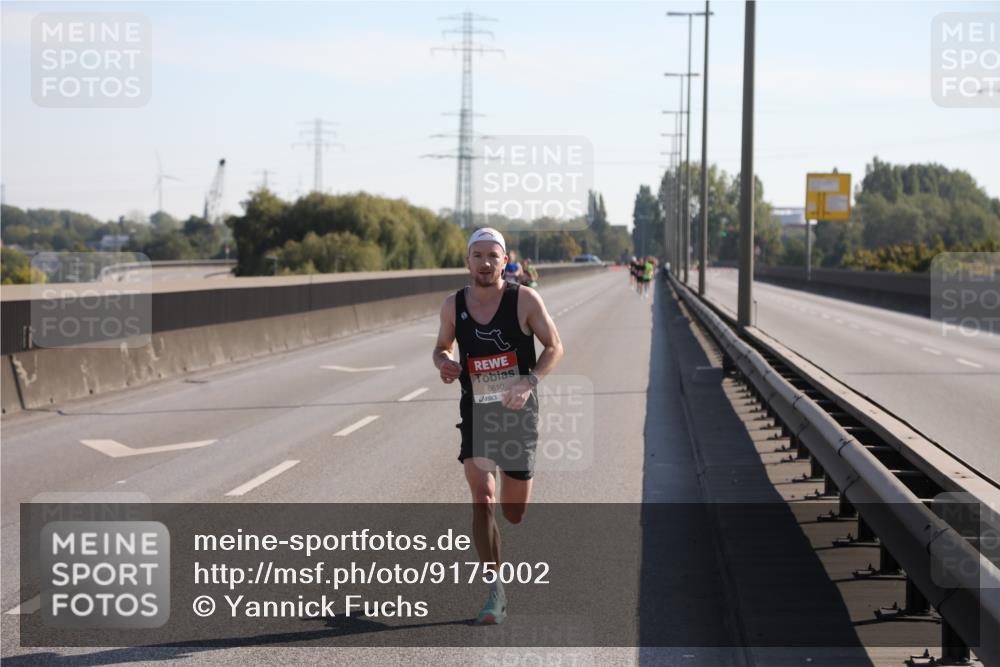 03.10.2025 - Köhlbrandbrückenlauf Yannick Fuchs http://msf.ph/oto/9175002 03.10.2025 11:10:47 Position 3 6610 meine-sportfotos.de