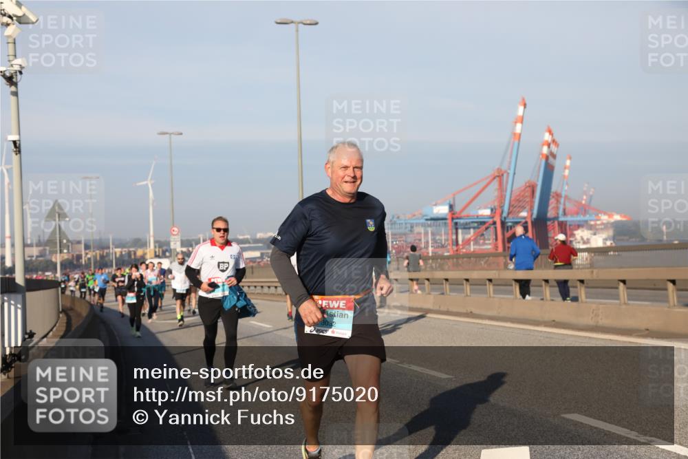 03.10.2025 - Köhlbrandbrückenlauf Yannick Fuchs http://msf.ph/oto/9175020 03.10.2025 08:44:38 Position 2 3032 meine-sportfotos.de