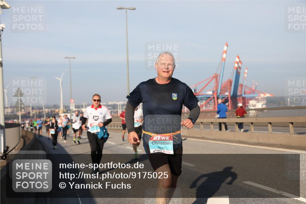 03.10.2025 - Köhlbrandbrückenlauf Yannick Fuchs http://msf.ph/oto/9175025 03.10.2025 08:44:39 Position 2 3032 meine-sportfotos.de
