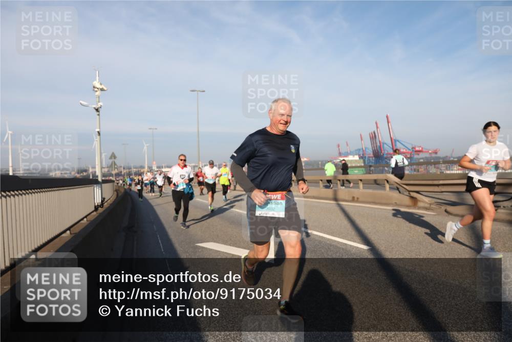 03.10.2025 - Köhlbrandbrückenlauf Yannick Fuchs http://msf.ph/oto/9175034 03.10.2025 08:44:39 Position 2 3032 meine-sportfotos.de