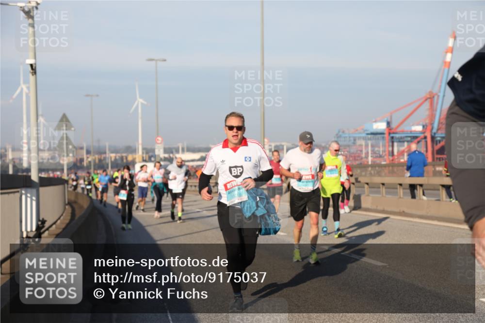 03.10.2025 - Köhlbrandbrückenlauf Yannick Fuchs http://msf.ph/oto/9175037 03.10.2025 08:44:40 Position 2  meine-sportfotos.de
