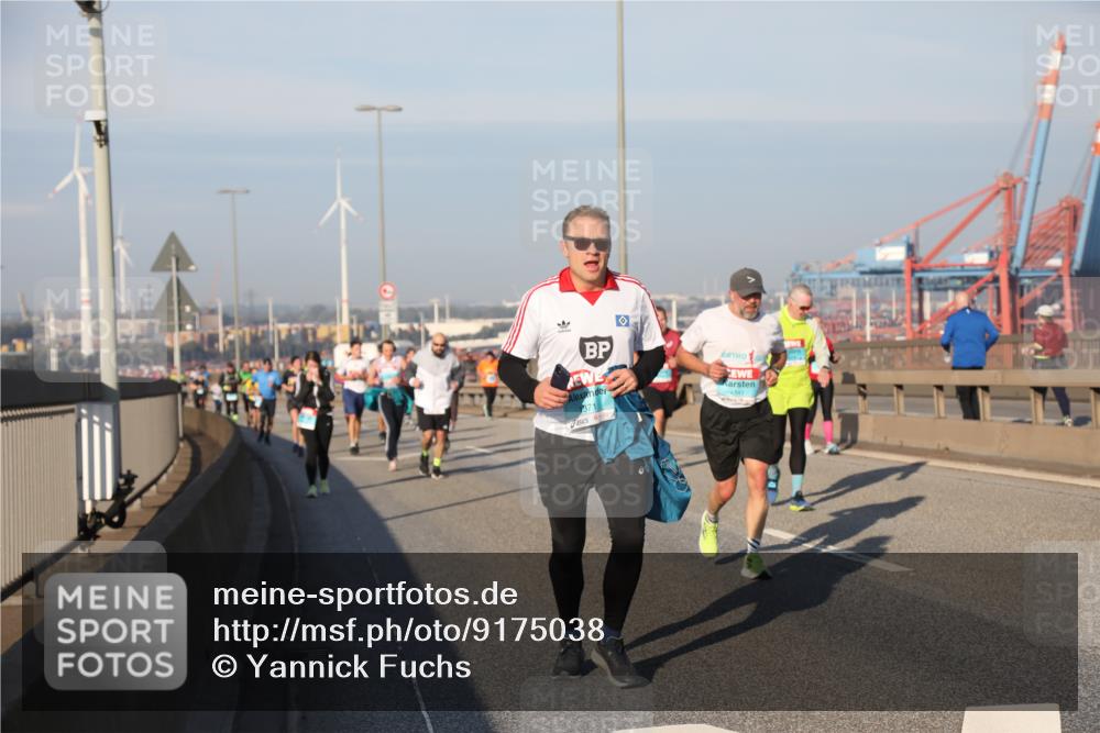 03.10.2025 - Köhlbrandbrückenlauf Yannick Fuchs http://msf.ph/oto/9175038 03.10.2025 08:44:40 Position 2 137, 4341 meine-sportfotos.de