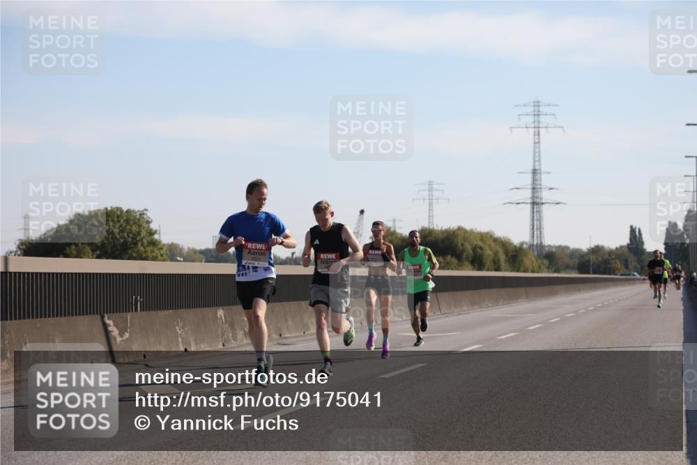 03.10.2025 - Köhlbrandbrückenlauf Yannick Fuchs http://msf.ph/oto/9175041 03.10.2025 11:10:57 Position 3  meine-sportfotos.de