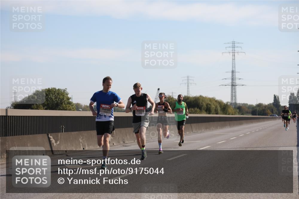 03.10.2025 - Köhlbrandbrückenlauf Yannick Fuchs http://msf.ph/oto/9175044 03.10.2025 11:10:57 Position 3 4004 meine-sportfotos.de