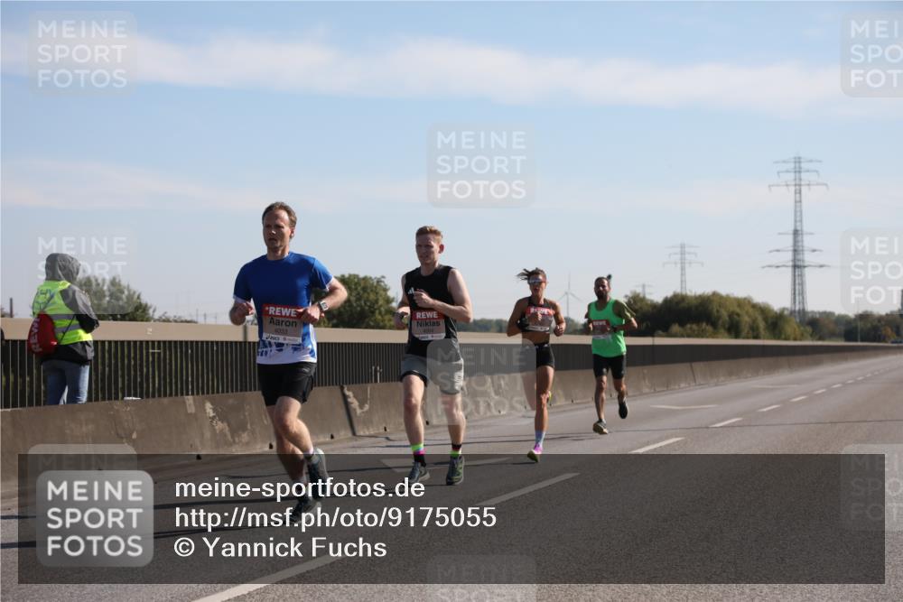 03.10.2025 - Köhlbrandbrückenlauf Yannick Fuchs http://msf.ph/oto/9175055 03.10.2025 11:10:58 Position 3 4033 meine-sportfotos.de