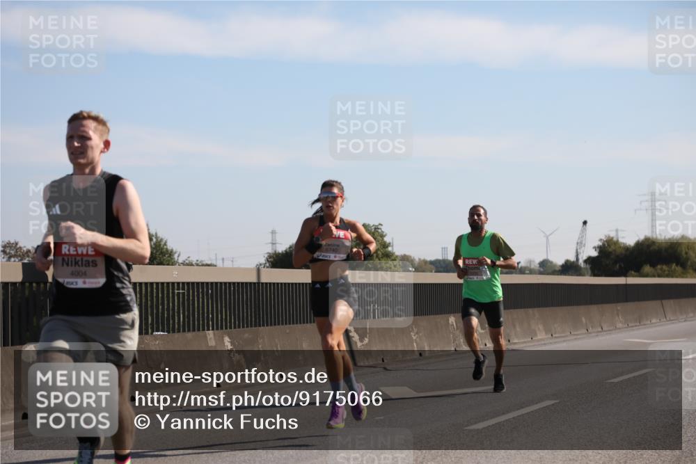 03.10.2025 - Köhlbrandbrückenlauf Yannick Fuchs http://msf.ph/oto/9175066 03.10.2025 11:10:59 Position 3 4004, 6740 meine-sportfotos.de