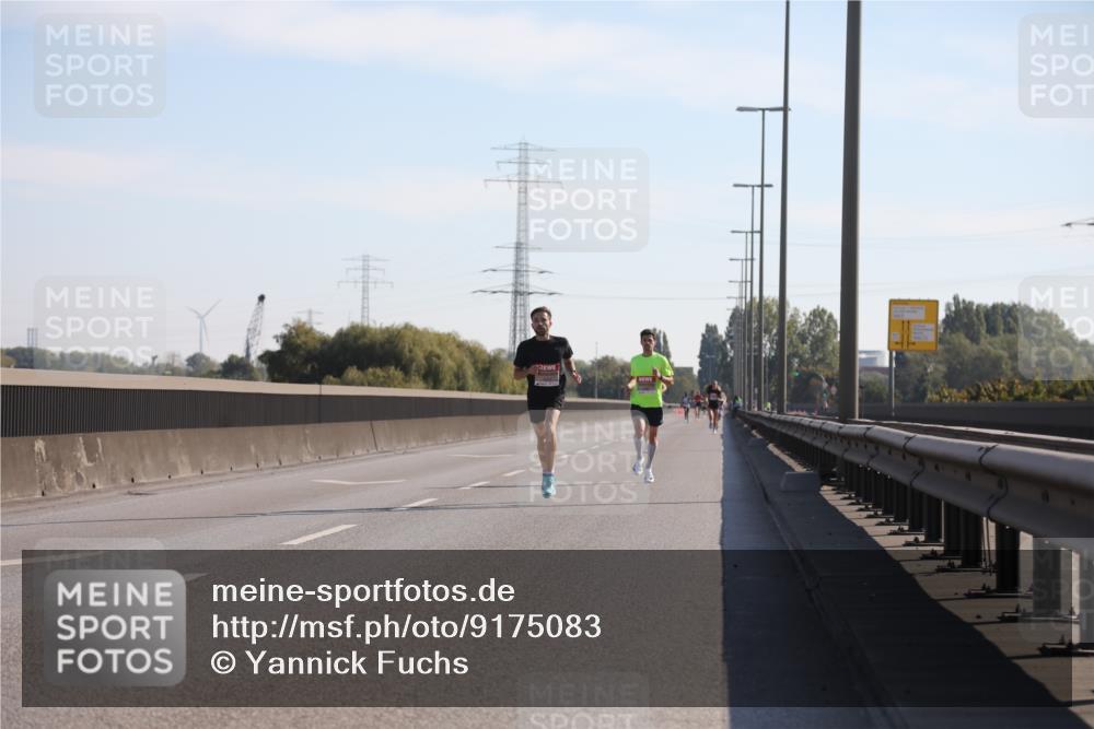 03.10.2025 - Köhlbrandbrückenlauf Yannick Fuchs http://msf.ph/oto/9175083 03.10.2025 11:11:04 Position 3  meine-sportfotos.de