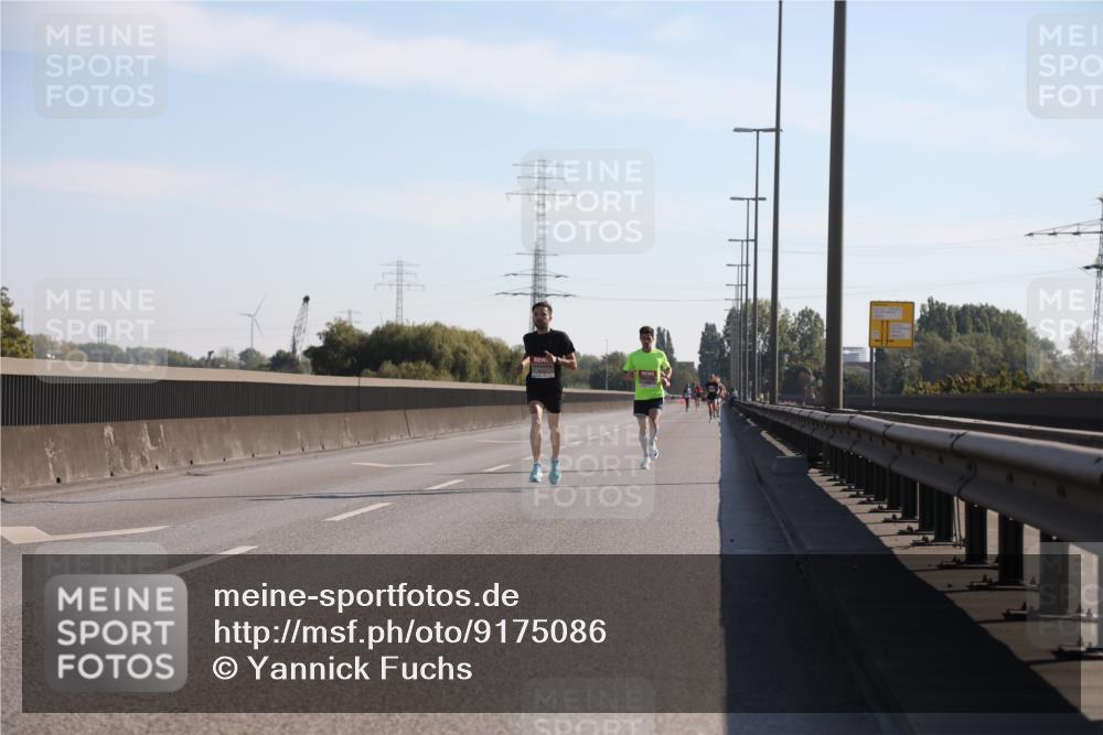 03.10.2025 - Köhlbrandbrückenlauf Yannick Fuchs http://msf.ph/oto/9175086 03.10.2025 11:11:04 Position 3  meine-sportfotos.de