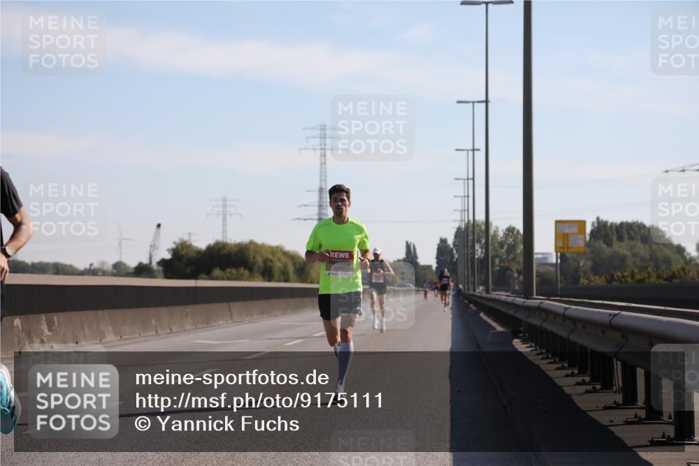03.10.2025 - Köhlbrandbrückenlauf Yannick Fuchs http://msf.ph/oto/9175111 03.10.2025 11:11:08 Position 3 6280 meine-sportfotos.de