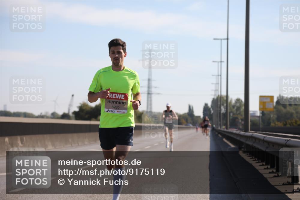 03.10.2025 - Köhlbrandbrückenlauf Yannick Fuchs http://msf.ph/oto/9175119 03.10.2025 11:11:09 Position 3 6280 meine-sportfotos.de