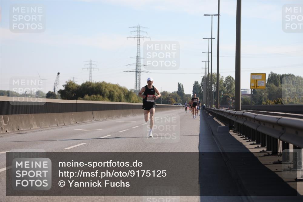 03.10.2025 - Köhlbrandbrückenlauf Yannick Fuchs http://msf.ph/oto/9175125 03.10.2025 11:11:10 Position 3  meine-sportfotos.de