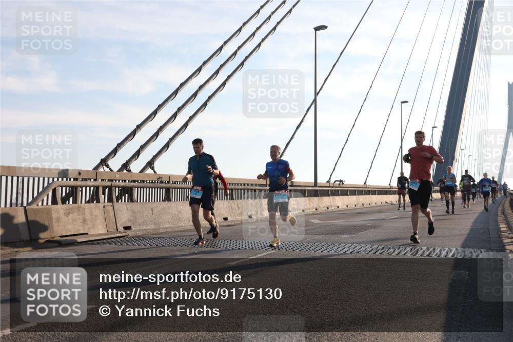 03.10.2025 - Köhlbrandbrückenlauf Yannick Fuchs http://msf.ph/oto/9175130 03.10.2025 08:23:52 Position 1  meine-sportfotos.de