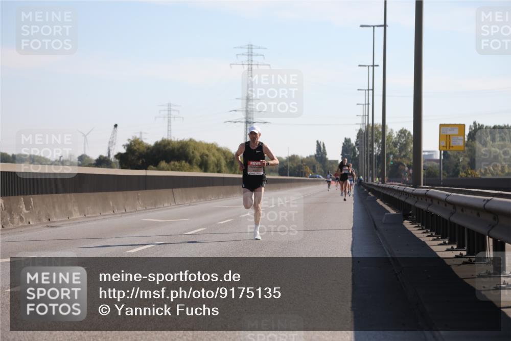 03.10.2025 - Köhlbrandbrückenlauf Yannick Fuchs http://msf.ph/oto/9175135 03.10.2025 11:11:11 Position 3  meine-sportfotos.de