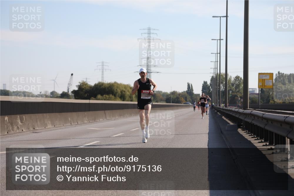 03.10.2025 - Köhlbrandbrückenlauf Yannick Fuchs http://msf.ph/oto/9175136 03.10.2025 11:11:12 Position 3  meine-sportfotos.de