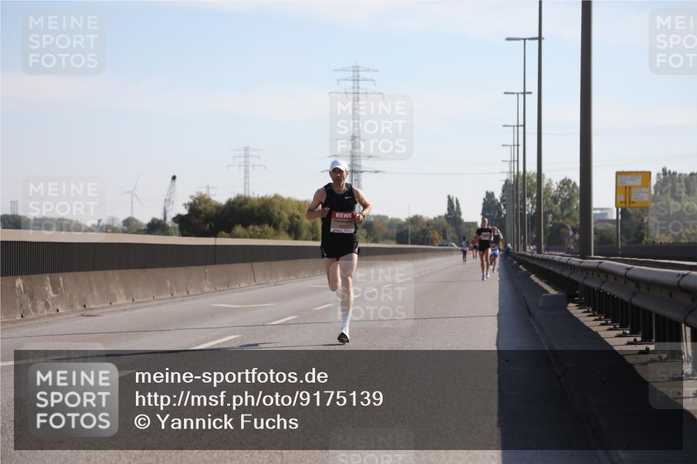03.10.2025 - Köhlbrandbrückenlauf Yannick Fuchs http://msf.ph/oto/9175139 03.10.2025 11:11:12 Position 3  meine-sportfotos.de