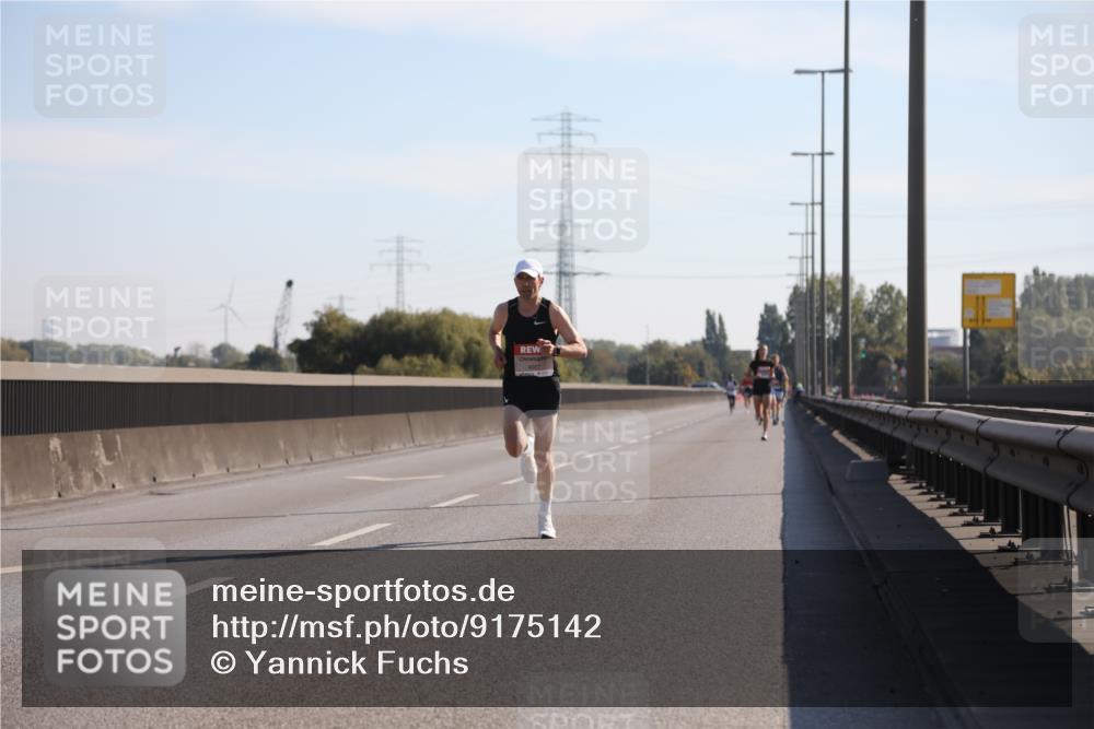 03.10.2025 - Köhlbrandbrückenlauf Yannick Fuchs http://msf.ph/oto/9175142 03.10.2025 11:11:12 Position 3  meine-sportfotos.de