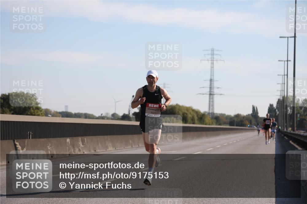 03.10.2025 - Köhlbrandbrückenlauf Yannick Fuchs http://msf.ph/oto/9175153 03.10.2025 11:11:13 Position 3 4027 meine-sportfotos.de