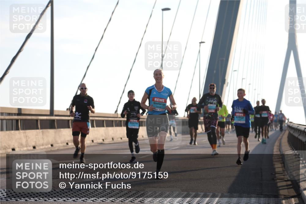 03.10.2025 - Köhlbrandbrückenlauf Yannick Fuchs http://msf.ph/oto/9175159 03.10.2025 08:23:55 Position 1 3458 meine-sportfotos.de