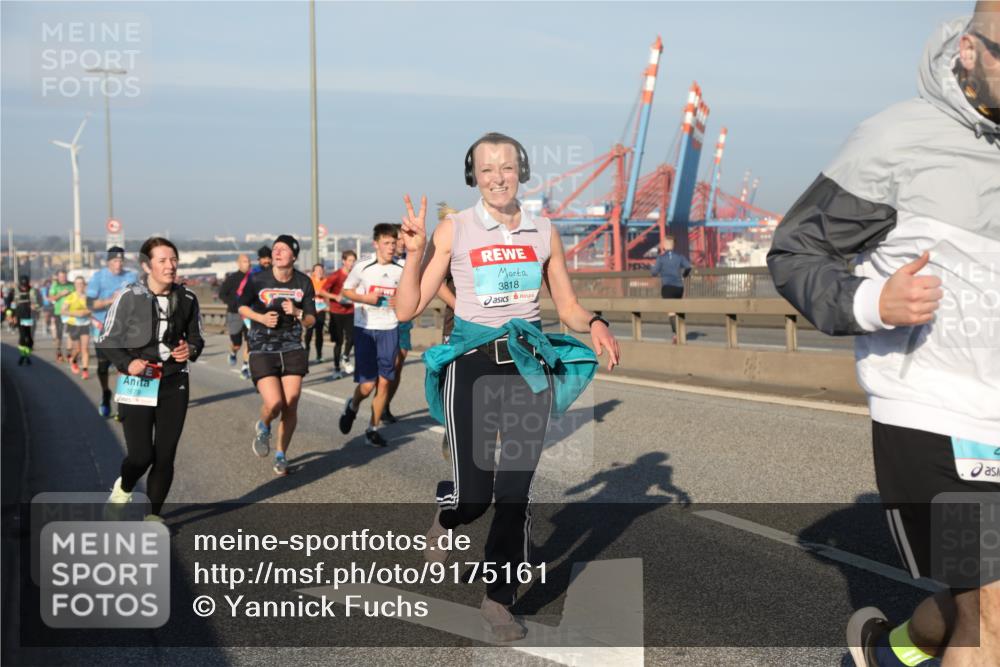 03.10.2025 - Köhlbrandbrückenlauf Yannick Fuchs http://msf.ph/oto/9175161 03.10.2025 08:44:48 Position 2 1679, 3818 meine-sportfotos.de