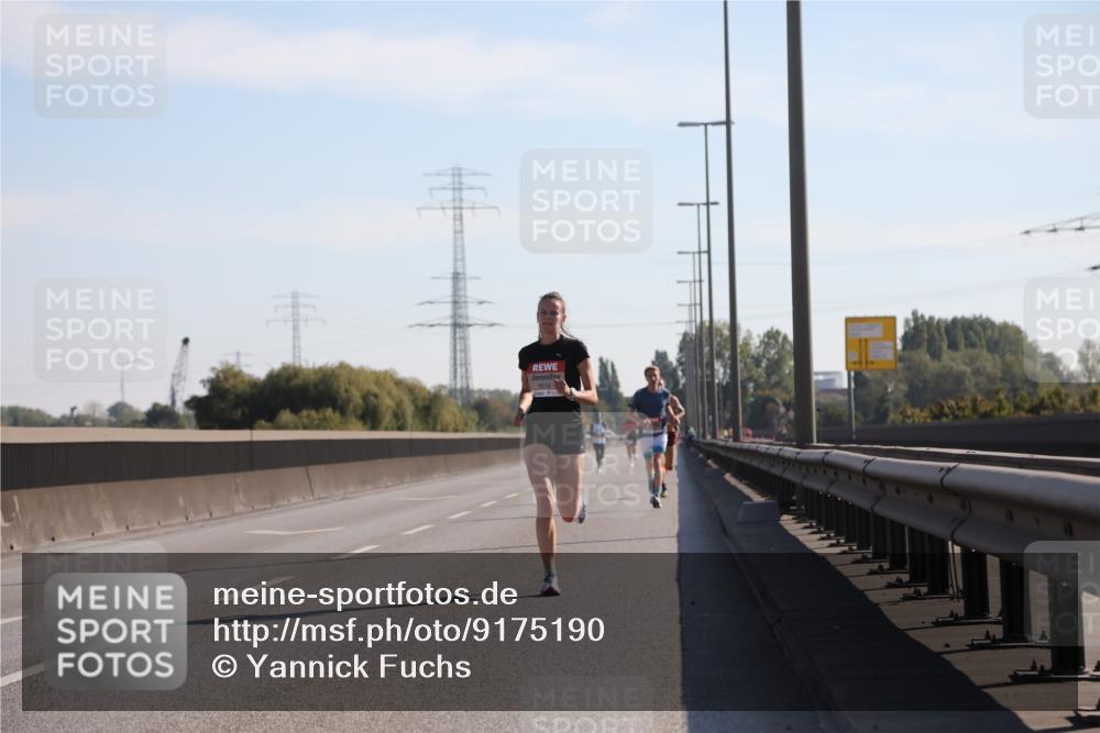 03.10.2025 - Köhlbrandbrückenlauf Yannick Fuchs http://msf.ph/oto/9175190 03.10.2025 11:11:20 Position 3  meine-sportfotos.de