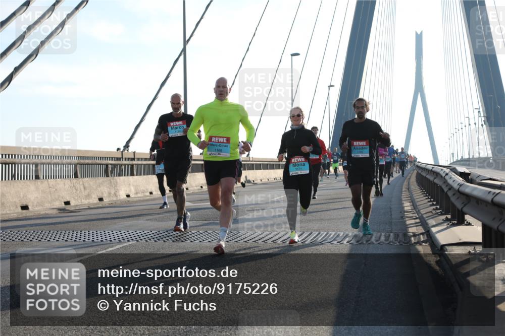 03.10.2025 - Köhlbrandbrückenlauf Yannick Fuchs http://msf.ph/oto/9175226 03.10.2025 08:24:01 Position 1 1194, 1168, 3174 meine-sportfotos.de