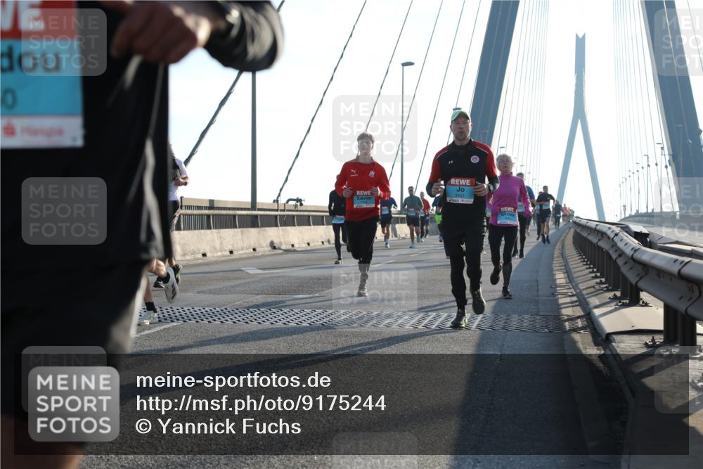 03.10.2025 - Köhlbrandbrückenlauf Yannick Fuchs http://msf.ph/oto/9175244 03.10.2025 08:24:04 Position 1 0, 3403 meine-sportfotos.de