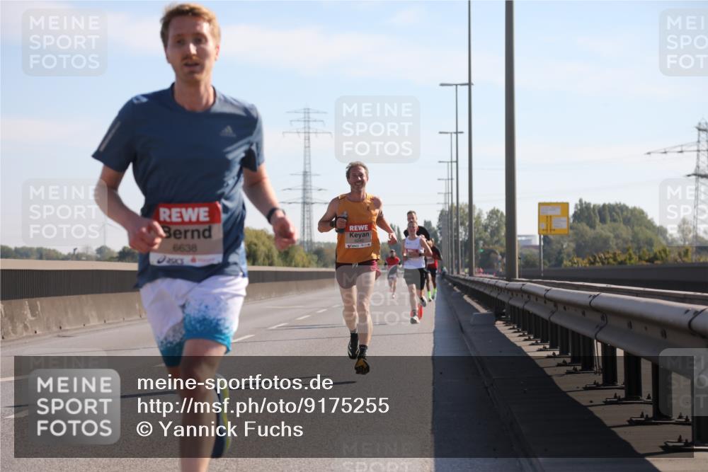 03.10.2025 - Köhlbrandbrückenlauf Yannick Fuchs http://msf.ph/oto/9175255 03.10.2025 11:11:27 Position 3 6638 meine-sportfotos.de