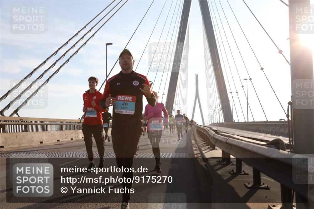 03.10.2025 - Köhlbrandbrückenlauf Yannick Fuchs http://msf.ph/oto/9175270 03.10.2025 08:24:05 Position 1 3403, 1118 meine-sportfotos.de