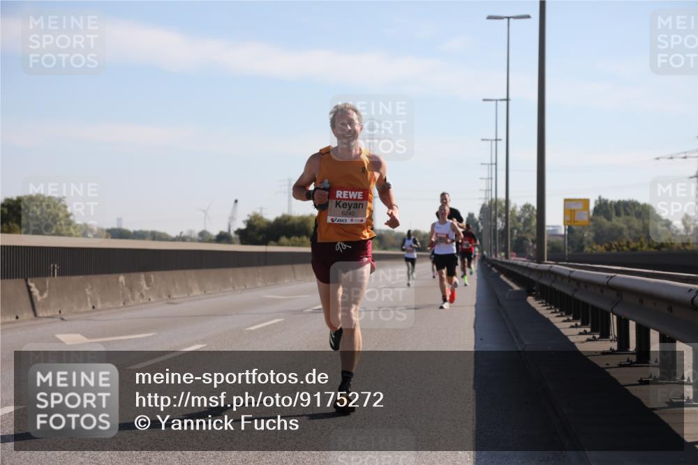 03.10.2025 - Köhlbrandbrückenlauf Yannick Fuchs http://msf.ph/oto/9175272 03.10.2025 11:11:29 Position 3 6240, 90 meine-sportfotos.de