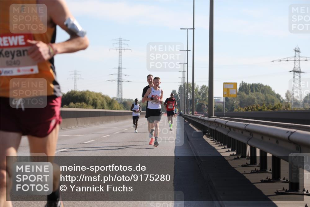 03.10.2025 - Köhlbrandbrückenlauf Yannick Fuchs http://msf.ph/oto/9175280 03.10.2025 11:11:30 Position 3 6240 meine-sportfotos.de
