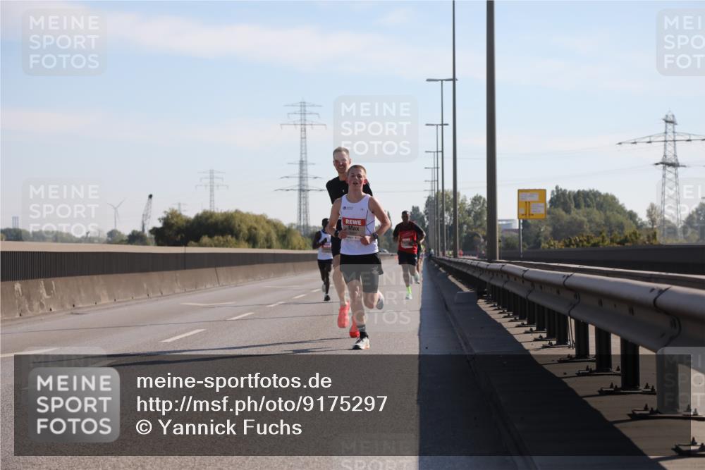 03.10.2025 - Köhlbrandbrückenlauf Yannick Fuchs http://msf.ph/oto/9175297 03.10.2025 11:11:31 Position 3 6087, 2 meine-sportfotos.de