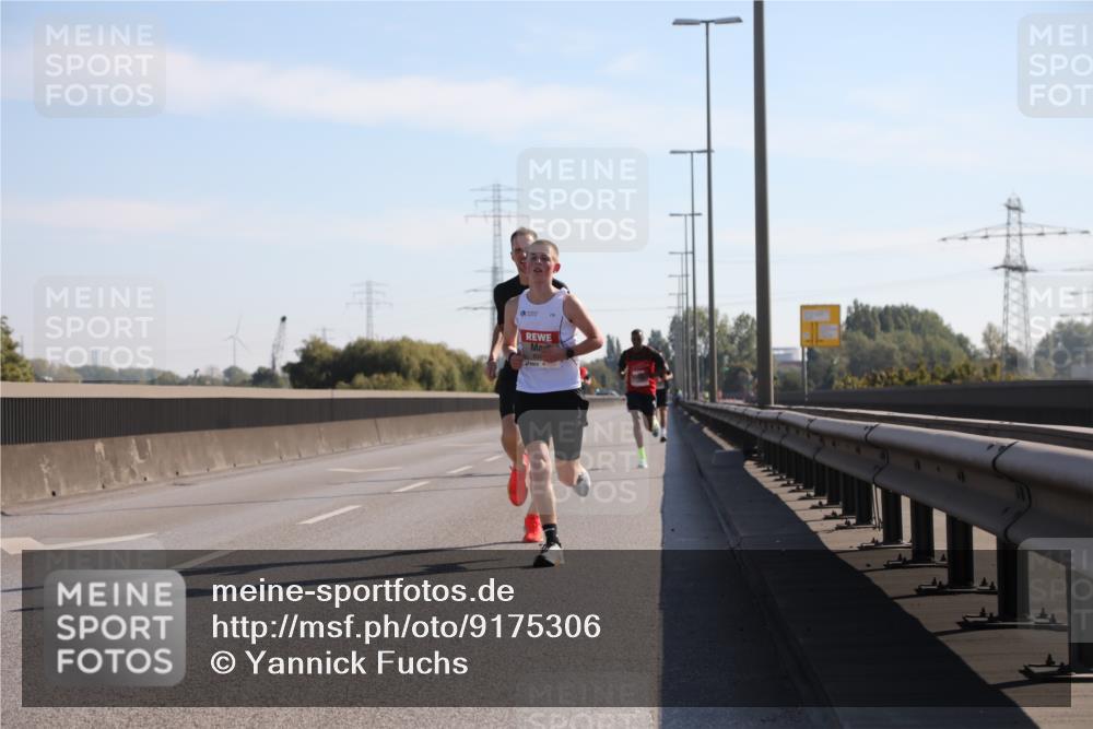 03.10.2025 - Köhlbrandbrückenlauf Yannick Fuchs http://msf.ph/oto/9175306 03.10.2025 11:11:32 Position 3  meine-sportfotos.de