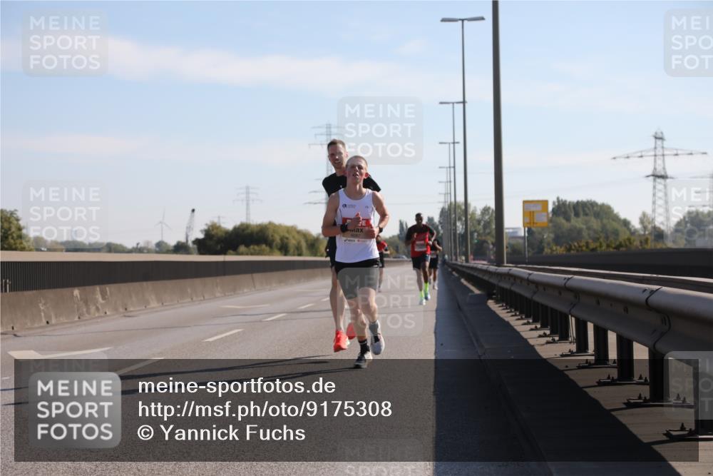 03.10.2025 - Köhlbrandbrückenlauf Yannick Fuchs http://msf.ph/oto/9175308 03.10.2025 11:11:32 Position 3 6087 meine-sportfotos.de