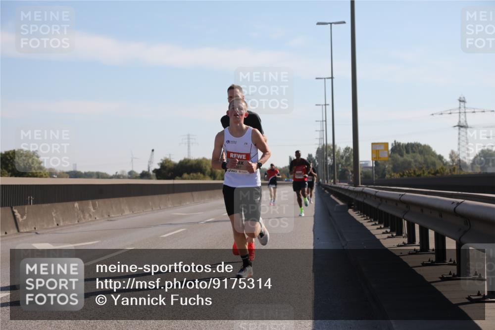 03.10.2025 - Köhlbrandbrückenlauf Yannick Fuchs http://msf.ph/oto/9175314 03.10.2025 11:11:32 Position 3 087 meine-sportfotos.de