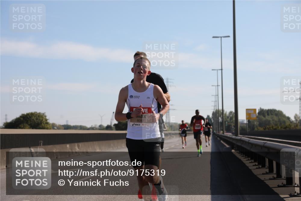 03.10.2025 - Köhlbrandbrückenlauf Yannick Fuchs http://msf.ph/oto/9175319 03.10.2025 11:11:33 Position 3 5, 6087 meine-sportfotos.de