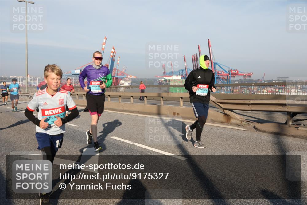 03.10.2025 - Köhlbrandbrückenlauf Yannick Fuchs http://msf.ph/oto/9175327 03.10.2025 08:45:01 Position 2 20, 2034, 1833 meine-sportfotos.de